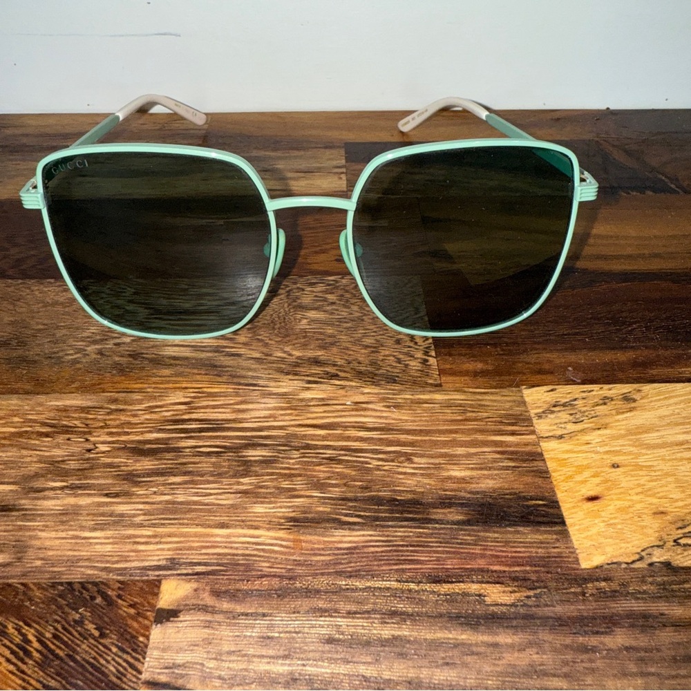 Gucci Light Green Square Sunglasses - Picture 2 of 8